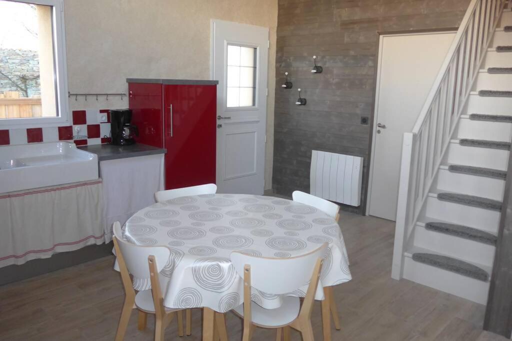 Gite Rural 3 Etoiles, 4 Pers Puy Du Fou Vendee ,Montaigu Clisson La Boissiere-de-Montaigu Экстерьер фото